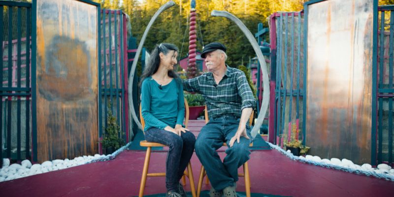 Hanno speso 24 anni della loro vita per costruire questa incredibile casa galleggiante