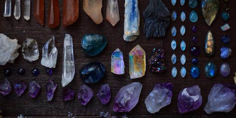 L’arte di curare con le pietre