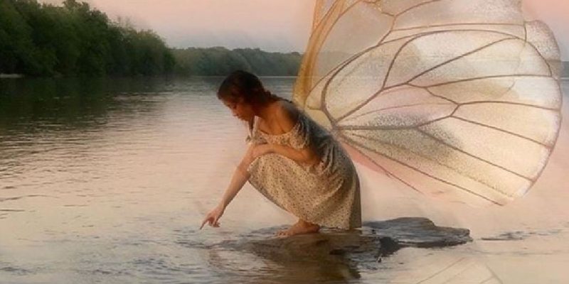 Elemento Acqua: La Passione e il Flusso della Manifestazione