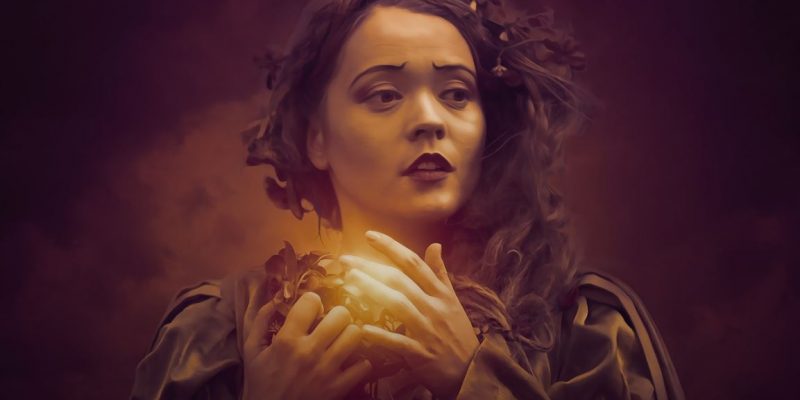 Incontra la Dea Oscura