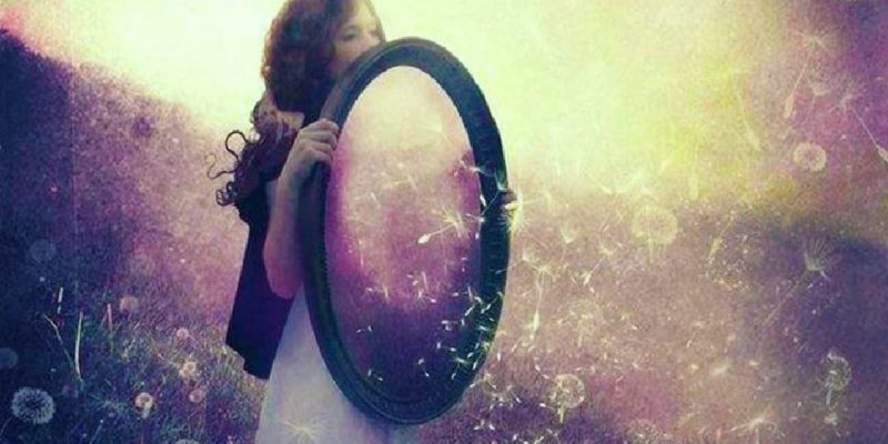 Ci siamo solo guardate sorridendo