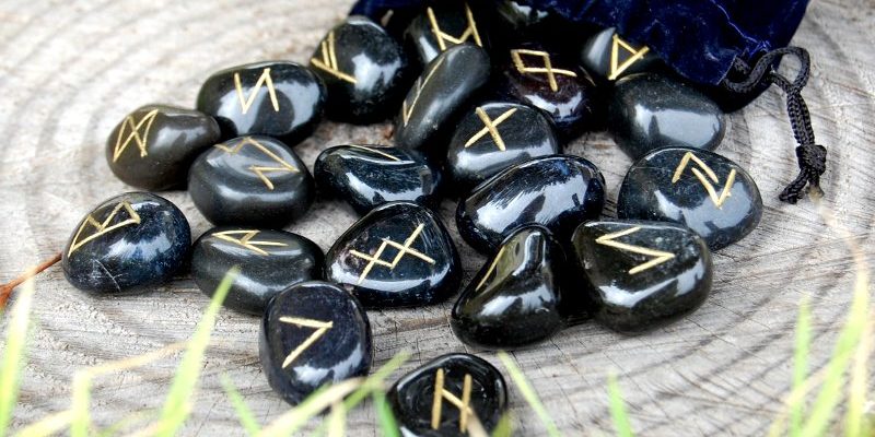 Le rune: l’antico alfabeto degli dei
