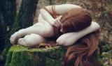 Le luci abbassate, un sorriso, uno sguardo, la vicinanza.