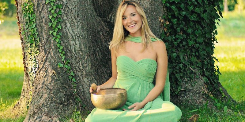 La Terapia dei Mantra – Thea Crudi